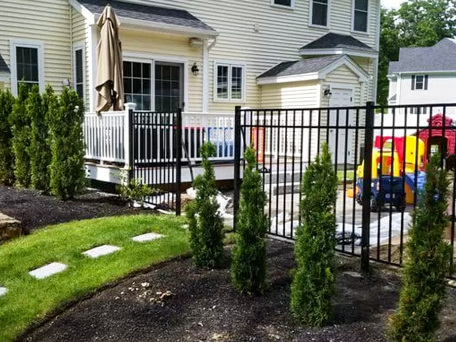 Aluminum Fence Contractor in Tewksbury