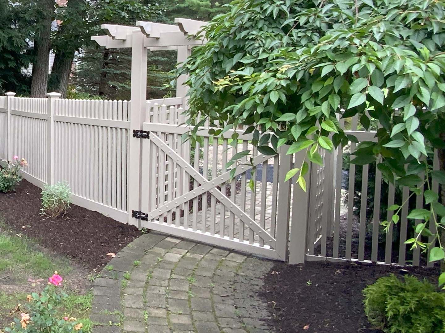 White Vinyl Picket Fence With Single Gate and Arbor for Homes in Tewksbury MA