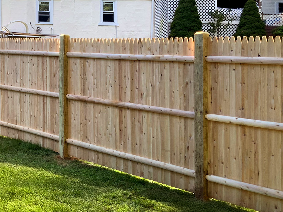 Lowell Massachusetts residential fencing company