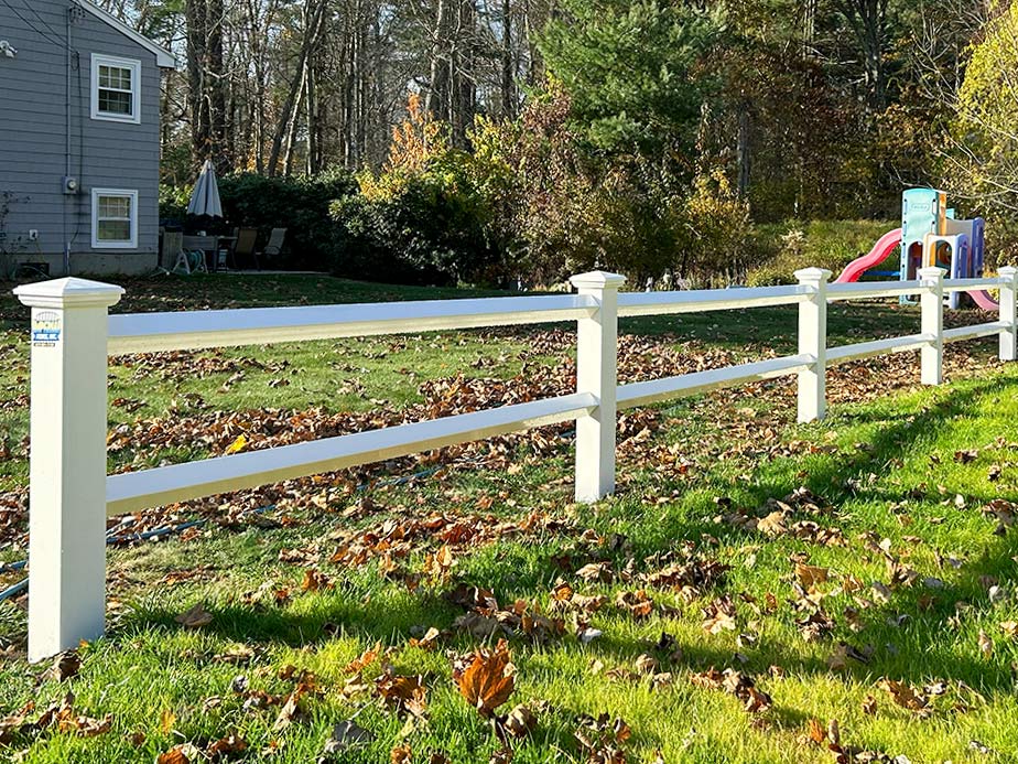 vinyl fence Nashua New Hampshire