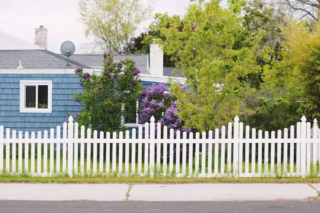 How to choose the right type of fence for your home